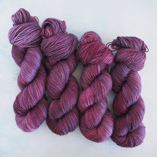 Silky Twist yarn (80% SW Merino/20% Silk, weight 1)